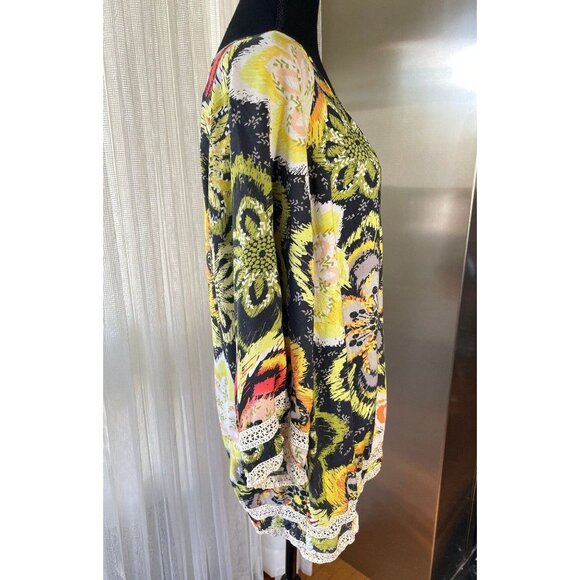 Vintage 80s oversized blouse, black, yellow, lime green flowers, bell sleeves - Picture 7 of 9